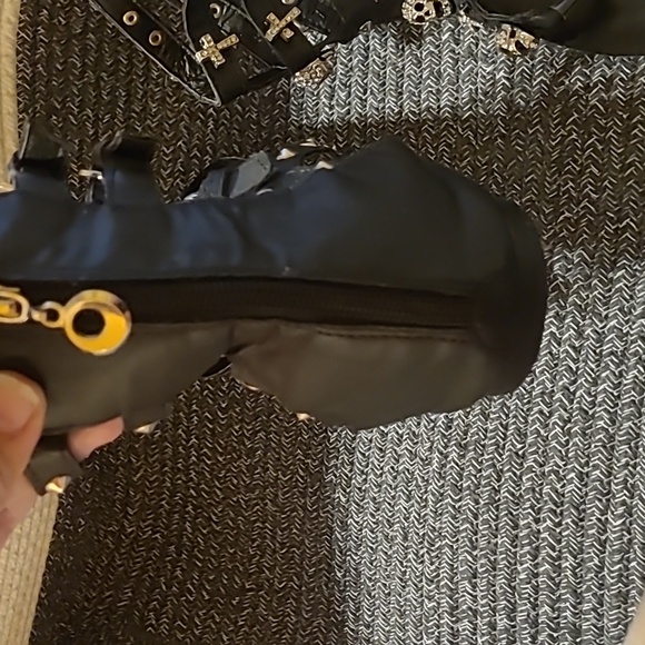 Skull and cross sandals - Picture 5 of 5